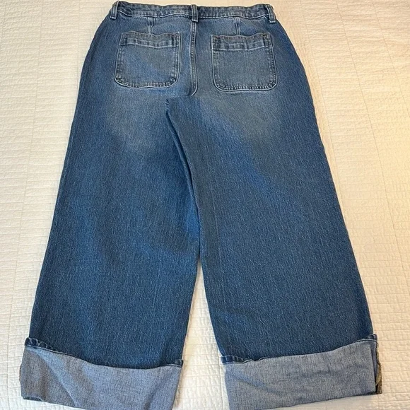 Free Assembly sz 12 Wide Leg High Rise Cuff Straight Leg - Picture 8 of 10